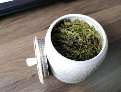 等到了!今年第一杯西湖龍井茶來咯