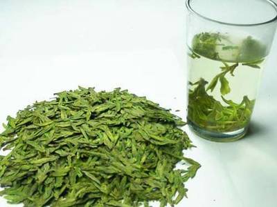 西湖龍井茶 三(1)班 王學勤